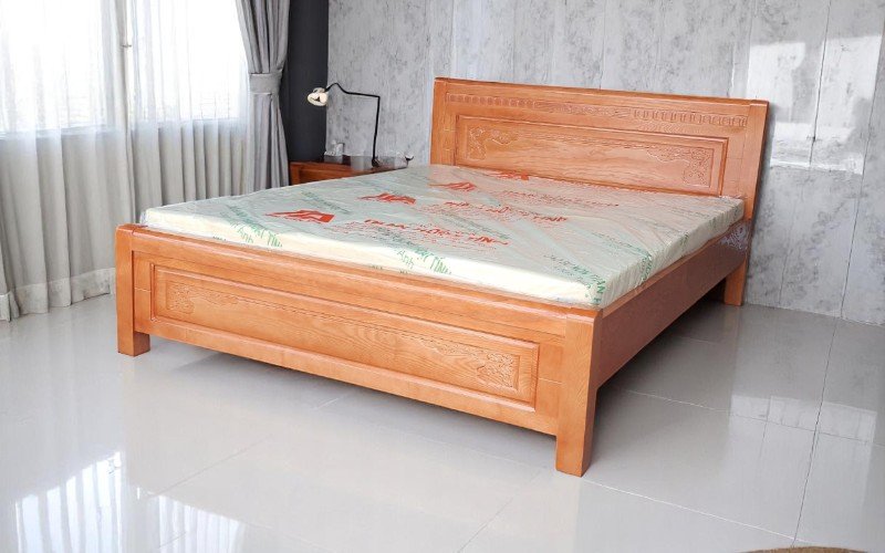 Giường gỗ xoan đào