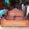 Giường ngủ gỗ tự nhiên bền bỉ